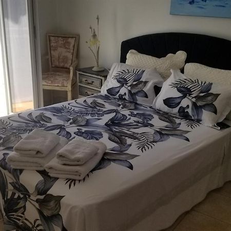 Chambre D'Hote La Petite Maison Du Puits Bollène Buitenkant foto